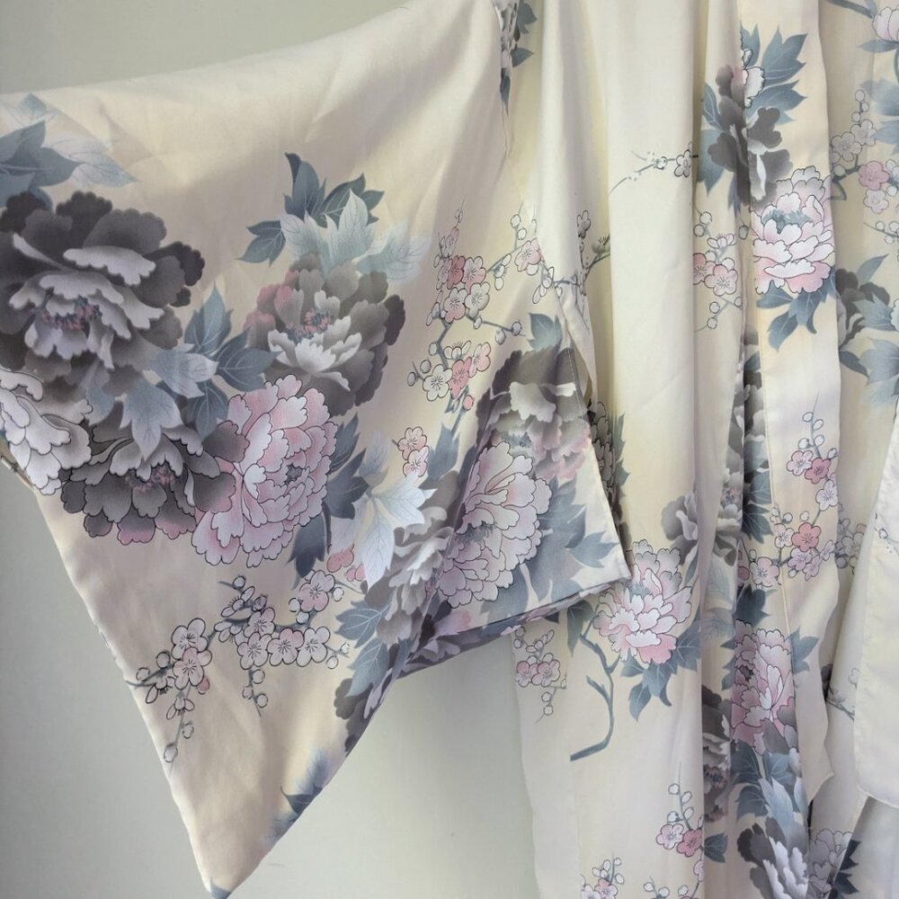 Source Unknown Pastel Floral Kimono Robe - Picture 2 of 5
